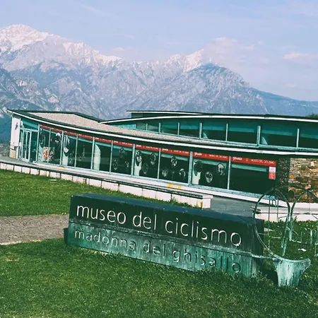 Διαμέρισμα Eve's With Garden