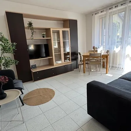 Eve's With Garden Διαμέρισμα