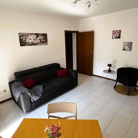 Eve's With Garden Lägenhet *